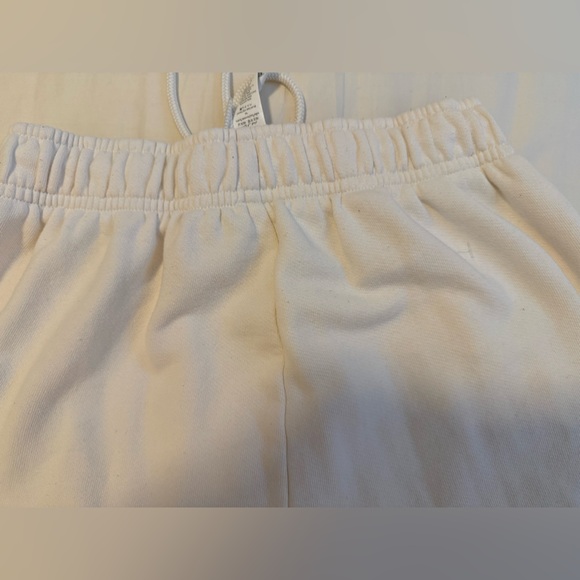 ALO Yoga Off-White Accolade Sweat Pant gently worn - Picture 10 of 12